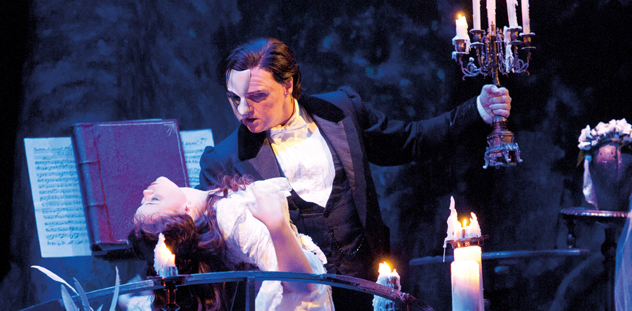 John Owen-Jones with Katie Hall in the 2012 UK tour of Phantom of the Opera.