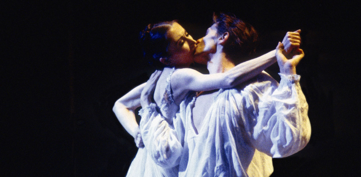 Daria Klimentova in English National Ballet's Swan Lake at the Royal Albert Hall with Dmitri Gruzdyev. Photo: Patrick Baldwin