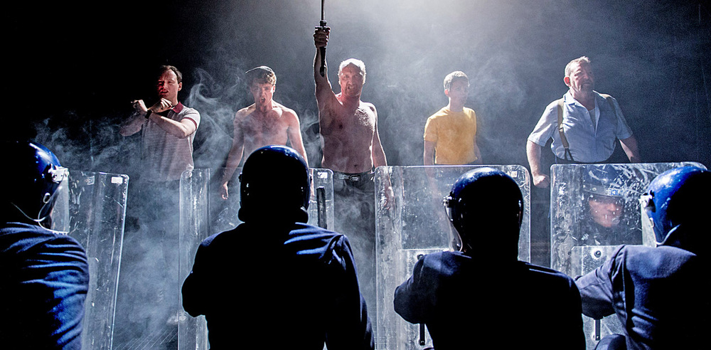 A scene from Wonderland at the Hampstead Theatre. Photo: Manuel Harlan