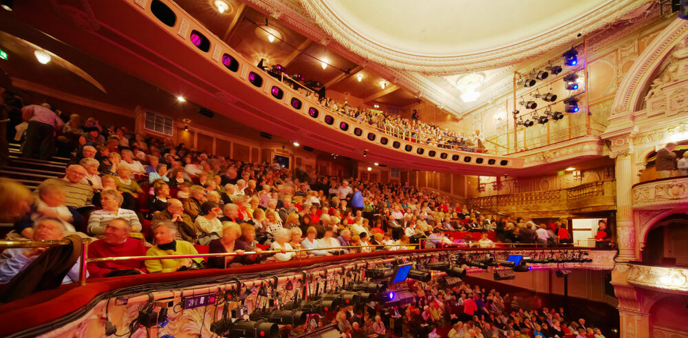 UK audiences pay an average of £71 per theatregoer for a show and drinks