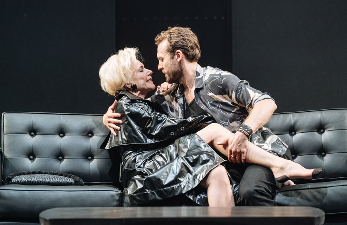 Belinda Lang and Lex Shrapnel in The Country Wife at Minerva Theatre, Chichester. Photo: Manuel Harlan