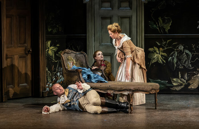 Toby Girling, Wallis Giunta and Ellie Laugharne in Le nozze di Figaro at The Grange Festival 2019. Photo: Clive Barda