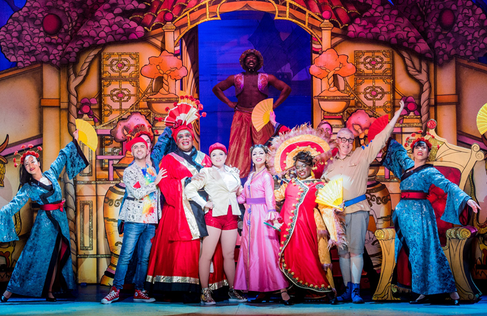 The cast of Hackney Empire's Aladdin in 2018, which Susie McKenna directed