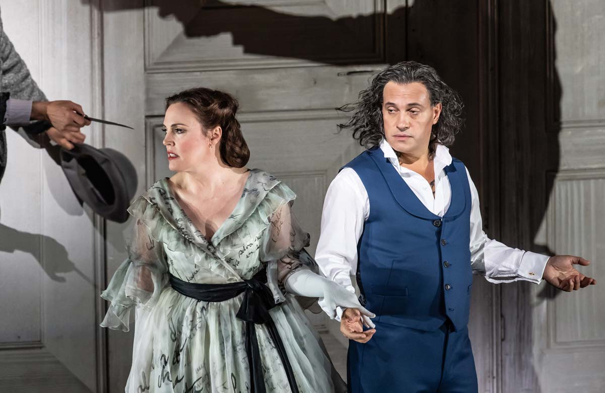 Erwin Schrott and Nicole Chevalier in Don Giovanni. Photo:Bill Cooper