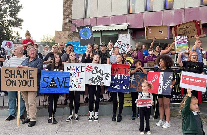 Save the Thameside Complex campaign