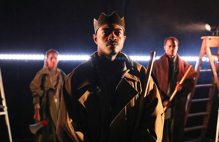 Daniel Rock (centre) in Richard the Second at Omnibus Theatre, London. Photo: Stuart Martin/Tangle Theatre