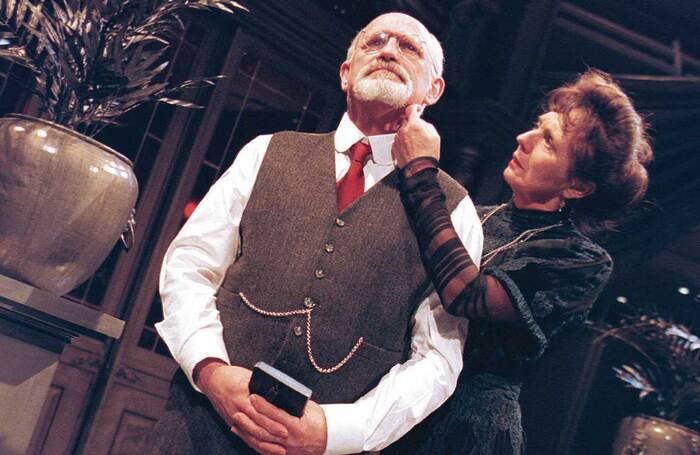 Ewan Hooper with Sue Johnston in Hindle Wakes at the Royal Exchange, Manchester in 1998. Photo: Tristram Kenton