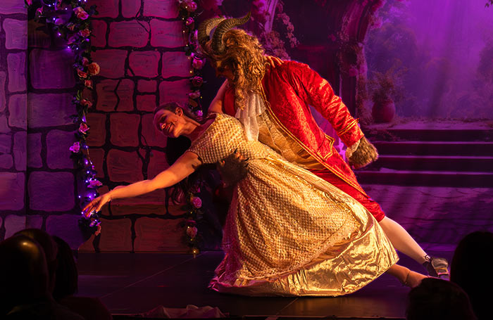 Scottish Pantomime Round-up: The Wizard Of Oz (Alhambra Theatre ...