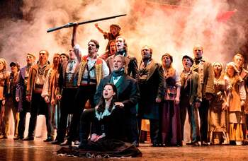 Les Mis to grant rights to amateur groups as show celebrates 40 years