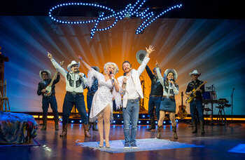 Dolly Parton musical announces London Christmas season